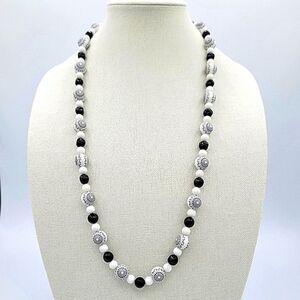 Vintage Black & White Necklace Ball Beads Unique Pattern #584
